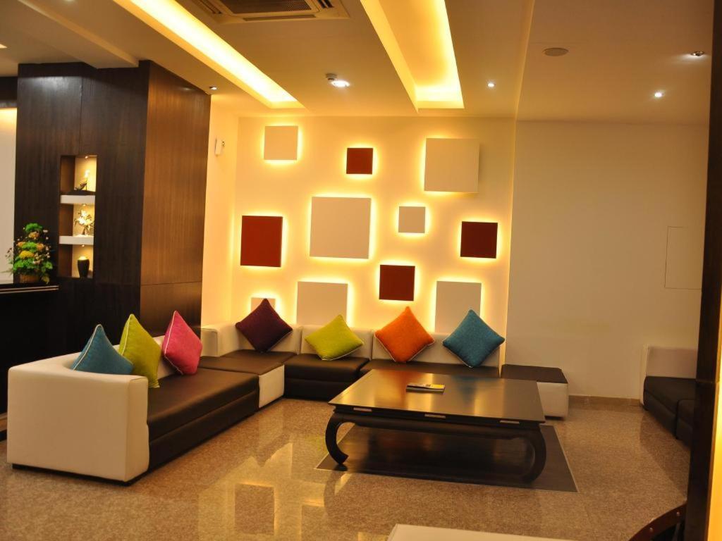 Johny International Hotel Muscat Exteriör bild
