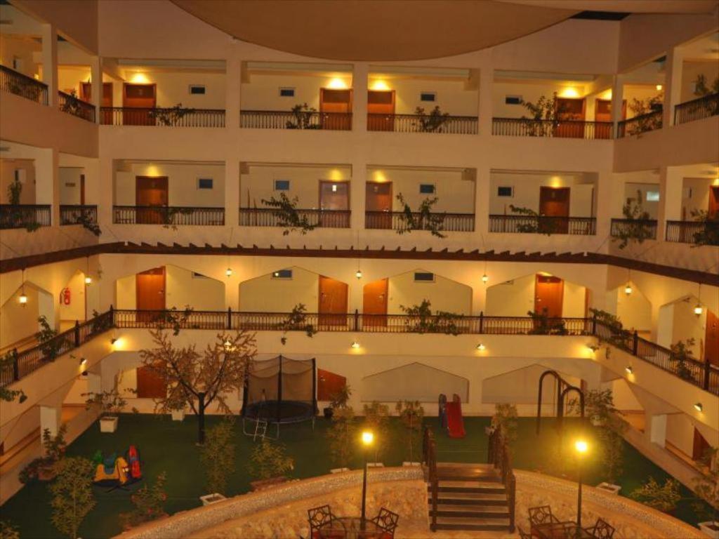 Johny International Hotel Muscat Exteriör bild